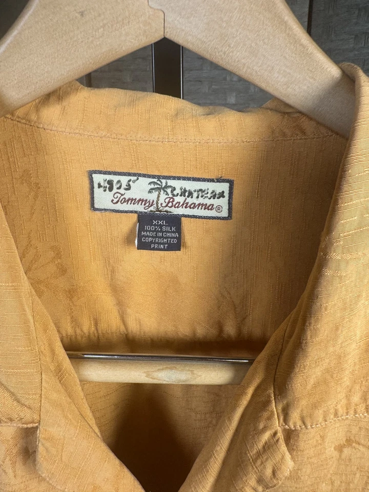 Tommy Bahama Shirt Mens 2XL Silk Marlin Fish Hawaiian Camp Button Up Relaxed Fit - Image 3 of 4