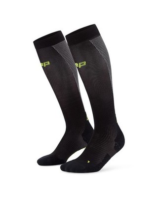 CEP Run Ultralight Socks Tall 4.0 Damen Laufsocken Kompressionssocken black/grey