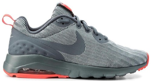 Nike MEN display picture 2