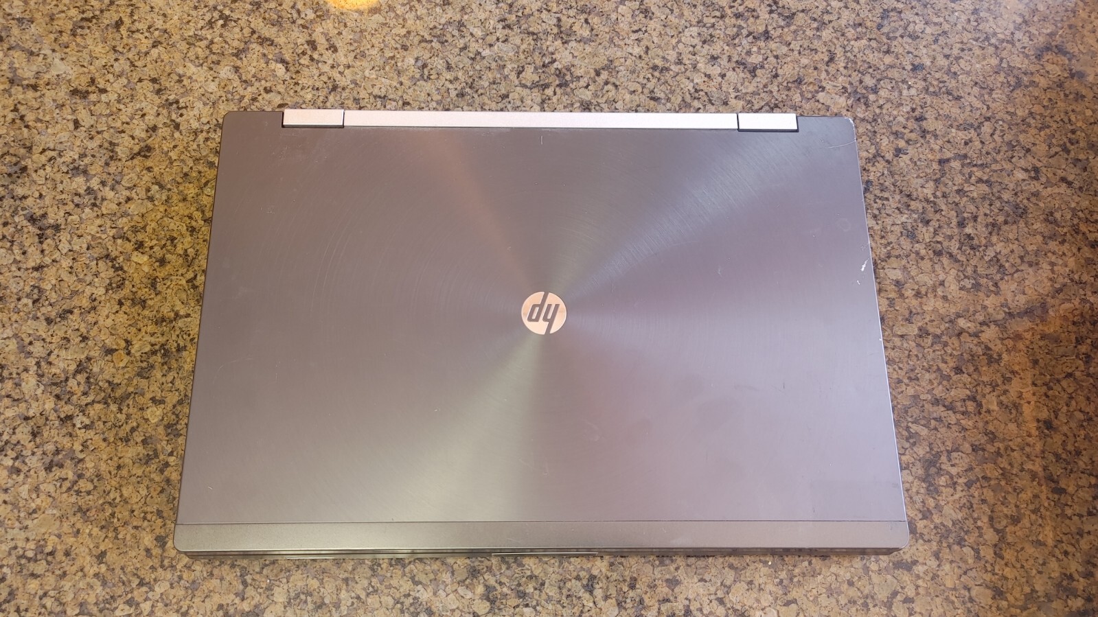 Lot of 4 For Parts Not Working HP EliteBook 8560w/8570w Shell No