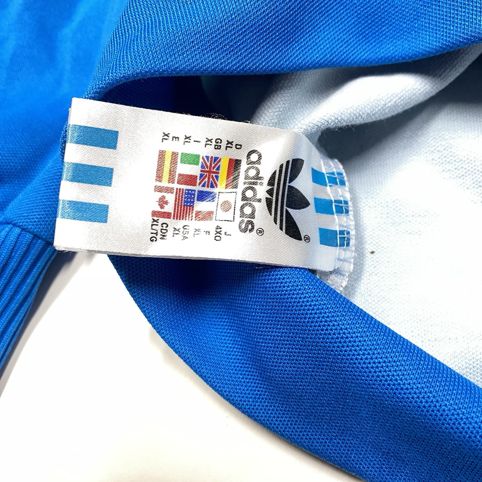 Foto 7 di 8