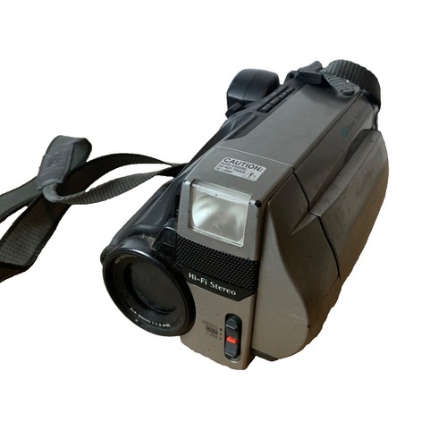 Panasonic HDC-TM35 Full HD Camcorder 32GB Memory 72x Zoom +