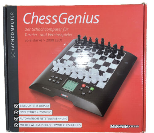 Chess computer - Millennium ChessGenius M810 - Digital electronic chess set     - Picture 1 of 2