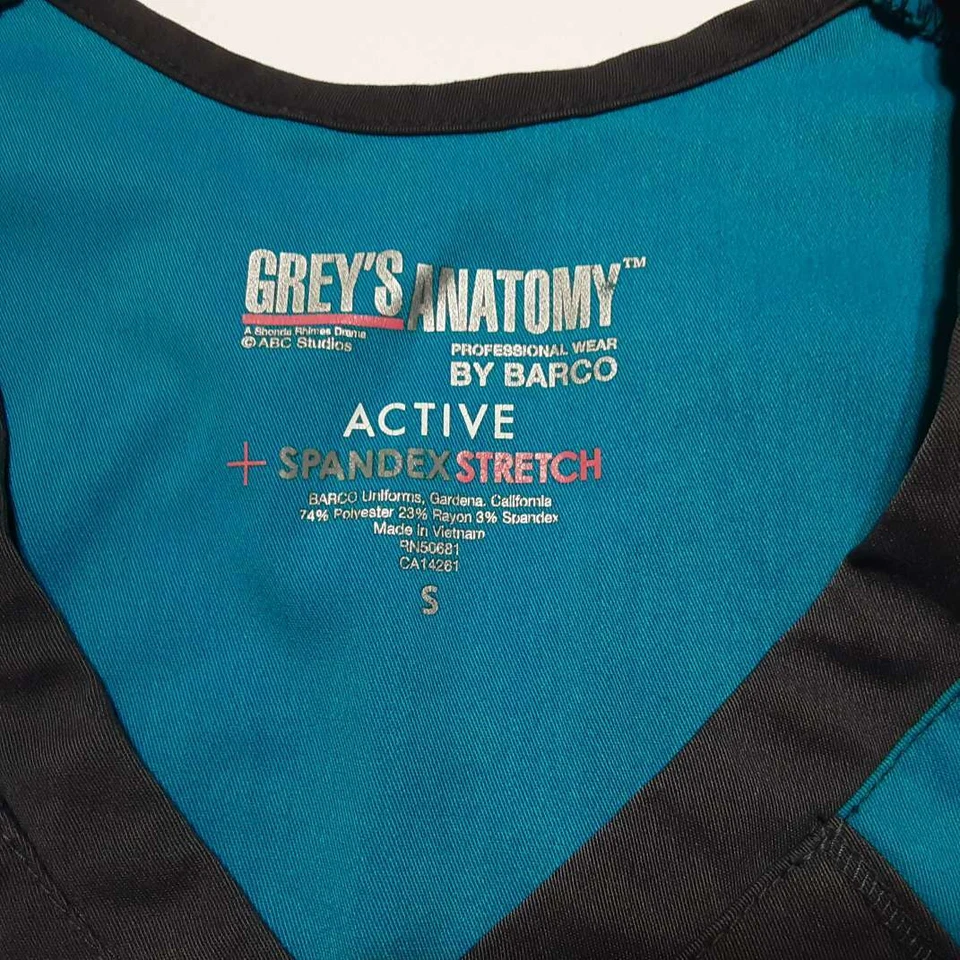Greys Anatomy Barco Small Active+ Stretch Women Multicolor Scrub Top GVST003 - Image 4 of 4