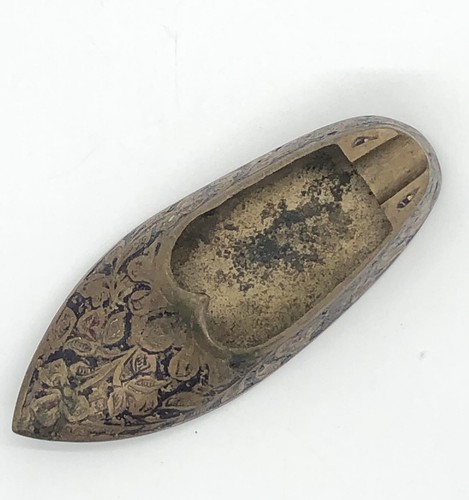 Zapato Zapatillas Cenicero Grabado Latón India Soporte de Incienso Bonita Pátina - Imagen 2 de 7