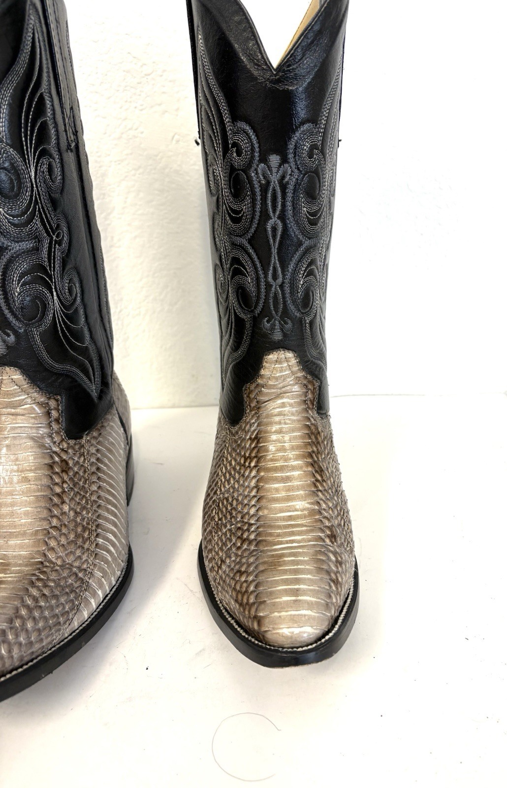 Circle G Exotic Gold Python Vamp Black Leather Bo… - image 8