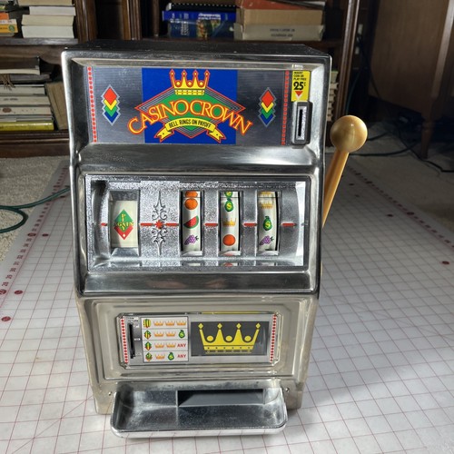 Vintage Waco "Casino Crown" Novelty Slot Machine Tested Working, near mint!