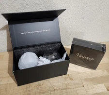 NEW VINASCO AEQUILIBRIUM SPIRIT LIQUOR GLASSES AND WOODEN COASTERS SET PAIR X2