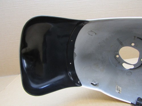 Piaggio Vespa GTS 300 Super ABS 2020 1,904 miles front mudguard (5546) - Picture 9 of 9
