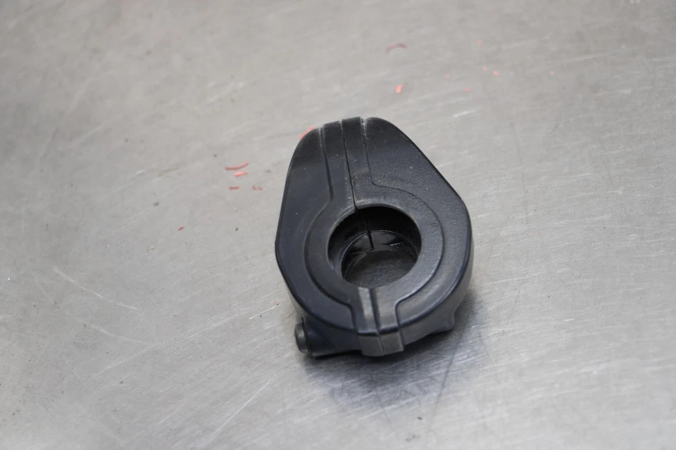 03-08 KAWASAKI ZZR600 THROTTLE CABLE LINE HOUSING GUIDE 32099-1193 Foto 2 de 4