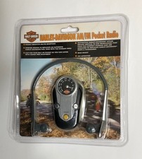 RADIO TASCABILE HARLEY DAVIDSON AM/FM NOS SERBATOIO GAS CON CUFFIE 2000 SIGILLATA NUOVA