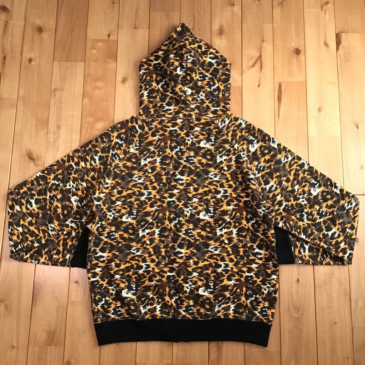 BAPE Leopard camo full zip hoodie NIGO A Bathing Ape Size S BAPE Leopard camo full zip hoodie NIGO A Bathing Ape Size S