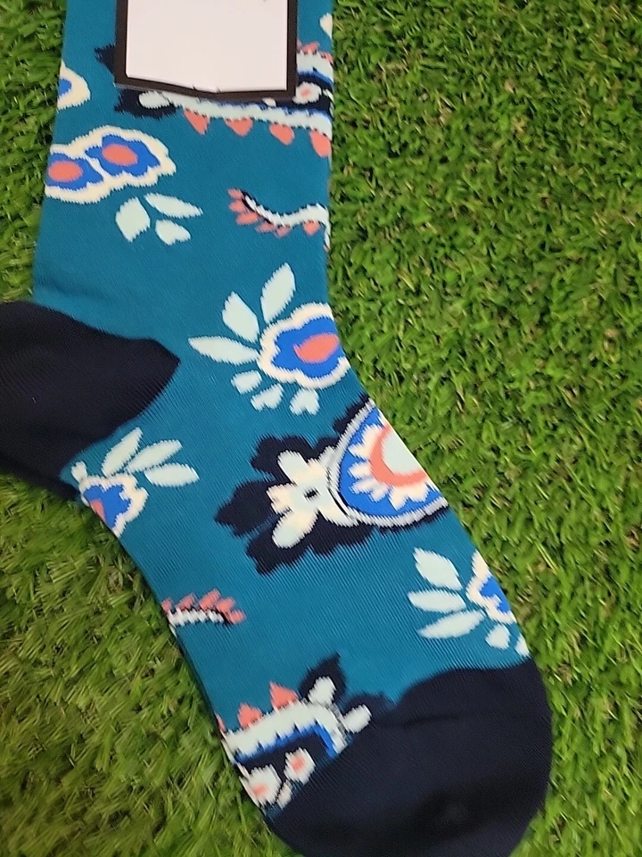 NUEVO Vera Bradley Colorido Patrones Paisley 1 Par Calcetín Crew Se Adapta a Mujeres Talla 5-10 Foto 3 de 4