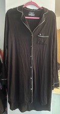 Womems Victoria's Secret Black Button Long Sleeve Night Shirt Size L Nightgown