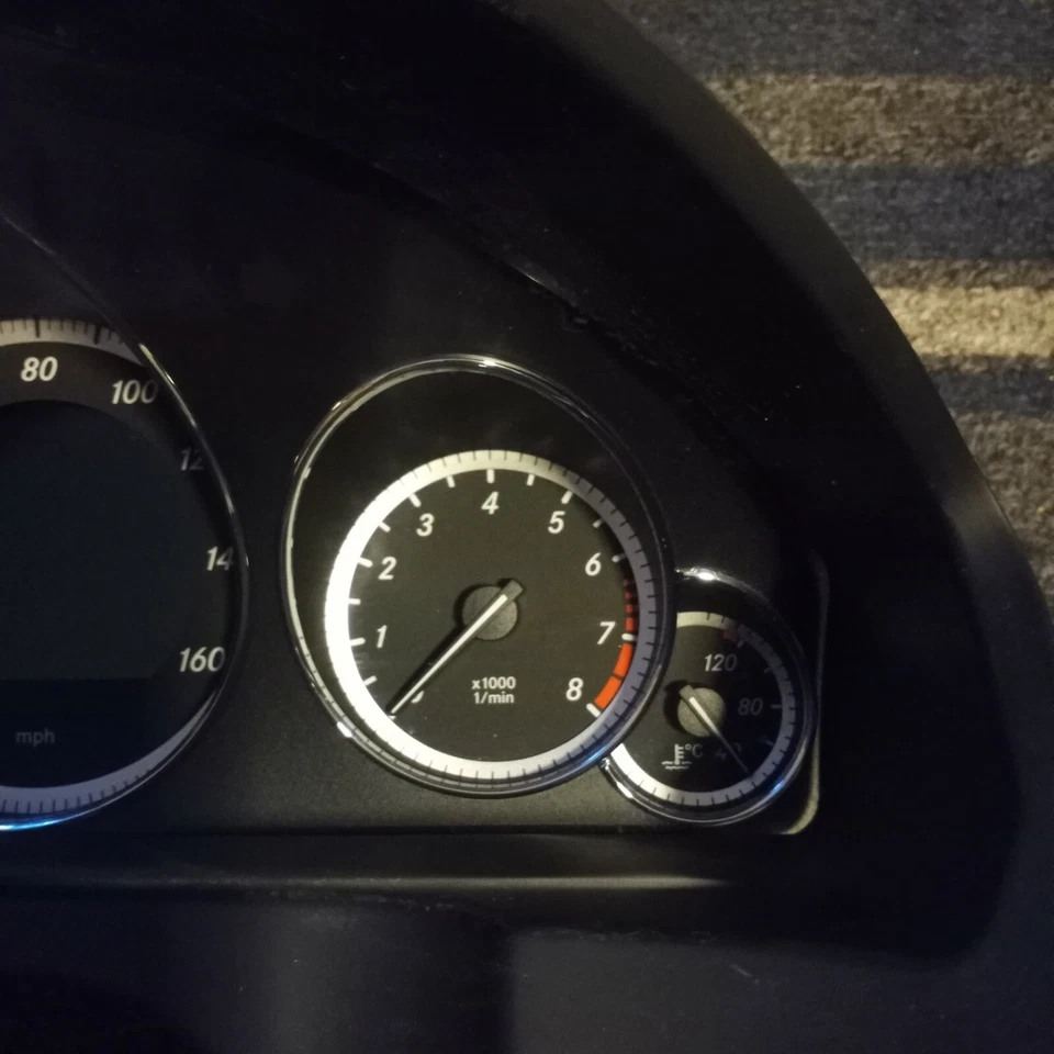 Cuadro de instrumentos velocímetro Mercedes Benz E350 E550 con bisel W212 OEM 2010 Foto 3 de 4