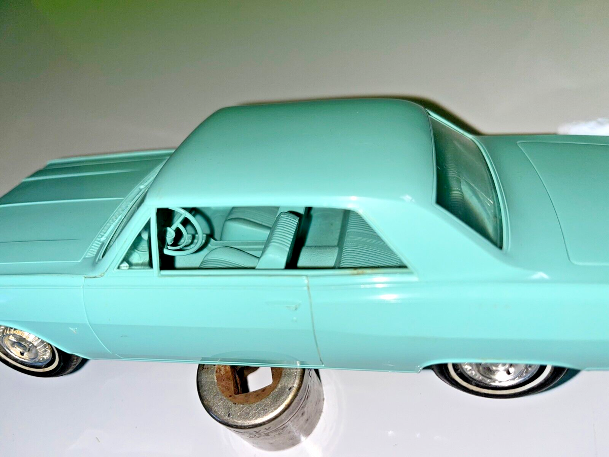 AMT 1964 Chevrolet Malibu / Chevelle SS Dealer Promo Friction