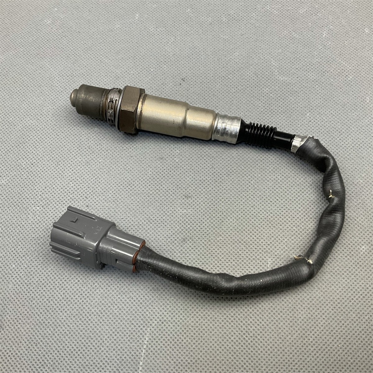 ✌︎ OE GENUINE Oxygen Sensor O2 0258986719 Left For Toyota Camry