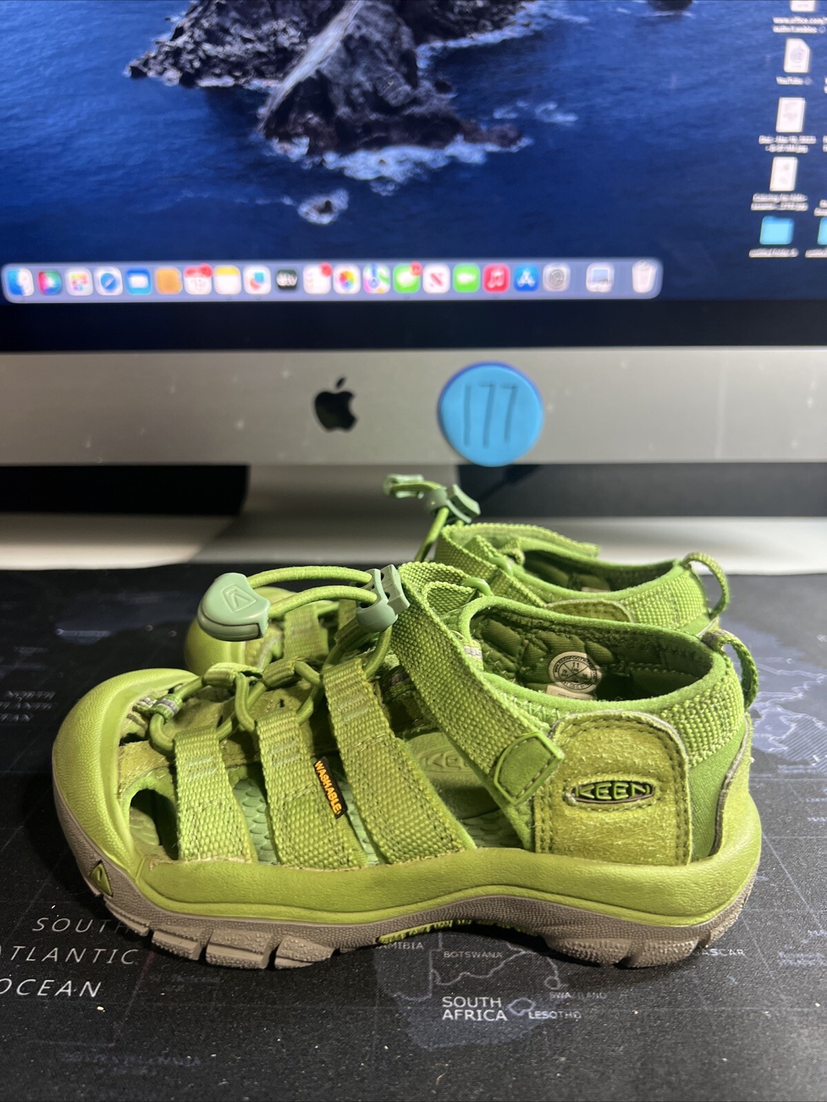 Sandali sportivi verdi KEEN Youth taglia 11 impermeabili escursionismo tacco chiuso spiaggia