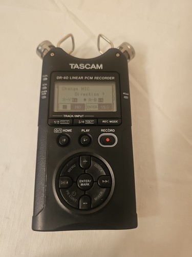 Tascam DR-40 Linear PCM Digital Recorder Pre-owned Works Great - Picture 1 of 15
