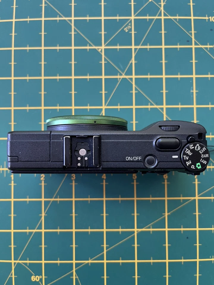 Cámara digital compacta Ricoh GR 1 16,2 MP Foto 4 de 4