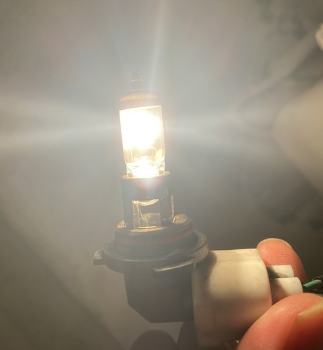 SYLVANIA HB4 9006 Headlight Bulb, 12V, 55W. - Picture 8 of 9