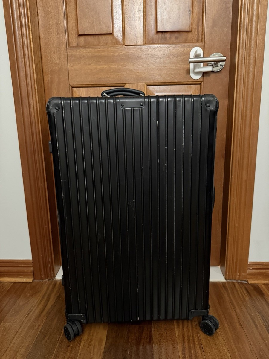 Rimowa Classic Check-In L – Matte Black Aluminum – Great Condition