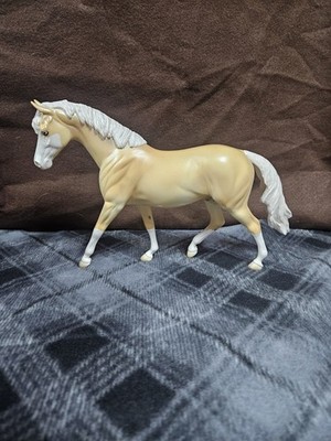 Peter Stone ''Baldy'' Palomino Pony Model Horse