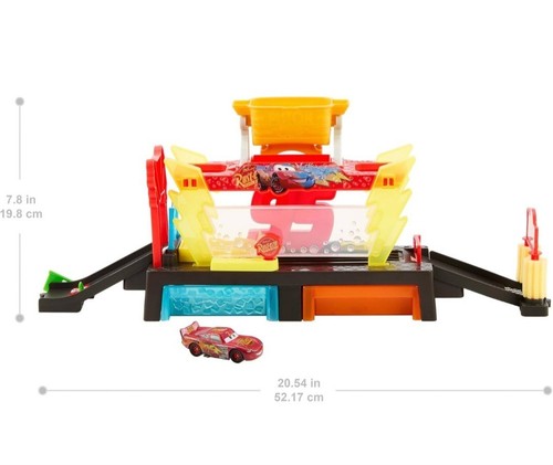 Mattel Disney Pixar CARS Car Wash Playset Color Changing Lightening McQueen NEW - Picture 4 of 5