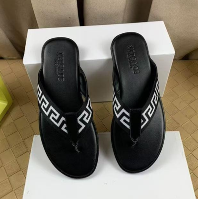 Versace Black White Geometric Sandals Men display picture 3