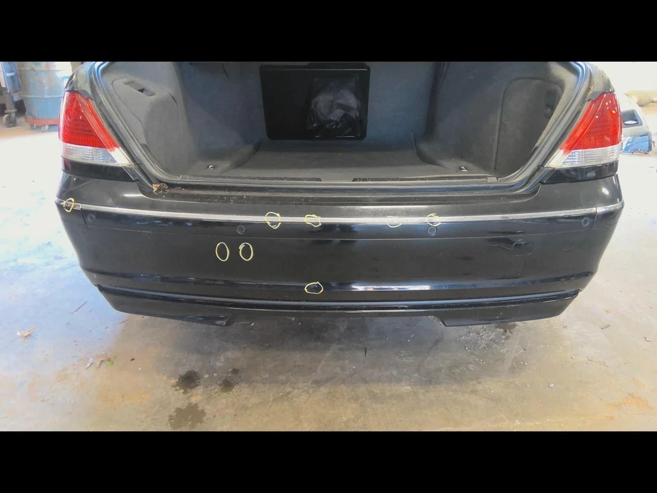 Used Rear Bumper Assembly Rear fits: 2008 Bmw 750I park assist Rear Grade C Foto 2 de 4