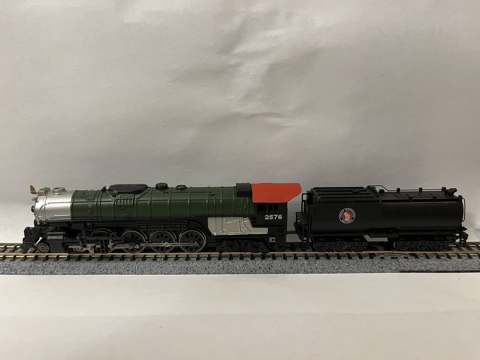 Picture 1 of 8