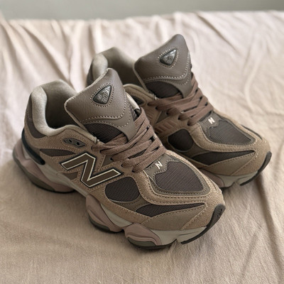 New Balance 9060 Sneaker Beige Taupe Gr. 41,5   neuwertig