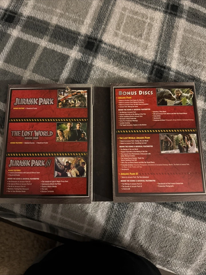 Jurassic Park Ultimate Trilogy Collection DVD 5-Disc Set 2012 Widescreen - Imagem 4 de 4