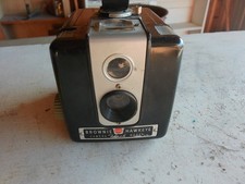 Vintage UNTESTED Brownie Hawkeye Model Camera Lot 25-44