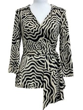 Diane Von Furstenberg Vintage 100 Silk Abstract Zebra Print Jill Wrap Top sz 12
