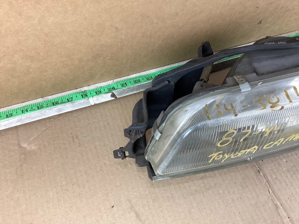 Conjunto de faros delanteros izquierdos del lado del conductor Toyota Camry 1987-1991 OEM Foto 3 de 4