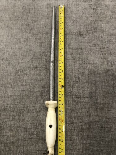 Vintage Sharpening Steel 14” - Picture 4 of 7