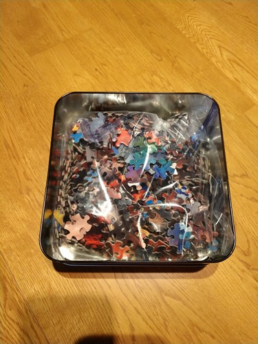Star Wars Two Sided Darth Vader Shaped 500 Piece Puzzle In Collectible Tin. 2005 - Picture 4 of 7