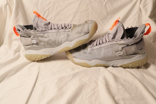 Size 13 - Pre-Owned - Jordan Proto React Wolf Grey - Picture 9 of 11