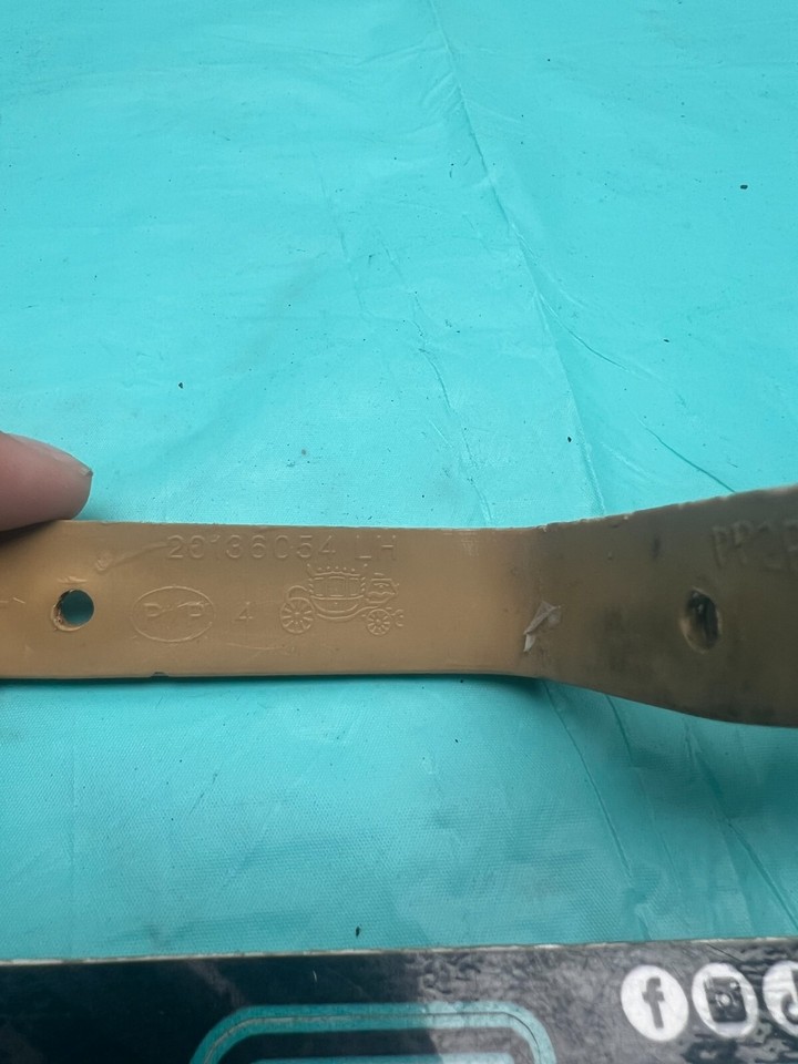 19781988 Gbody Headrest Seat Belt Guide Cutlass Regal Monte LH OEM GM