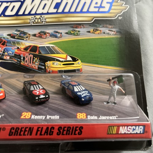 Micro Machines Jeff Gordon Green Flag Series Winners Circle 3 Car ! - Picture 3 of 5