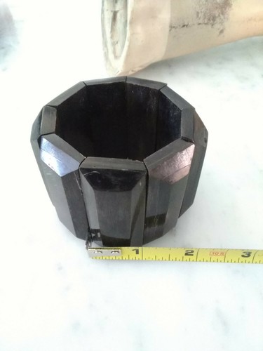 Vntg Natural Steer Or Buffalo Horn stretch Bracelet Wide Nice geometric Pattern - Picture 12 of 12