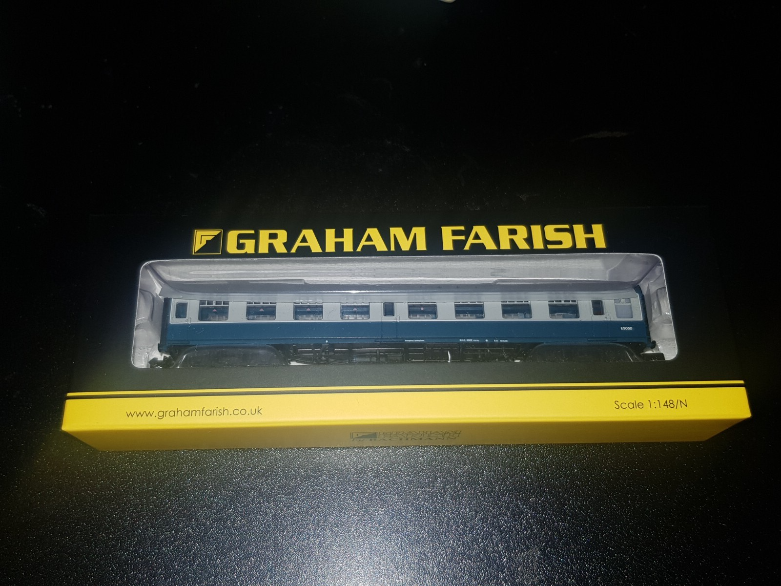 N Gauge Farish 374-013G BR Mk1 TSO Tourist Second Open BR Blue & Grey Coach