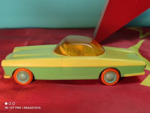 VINTAGE SPACE TOY FUTURISTIC CAR FRICTION CONCEPTION MODEL PLASTIC SOVIET ERA - Picture 4 of 24