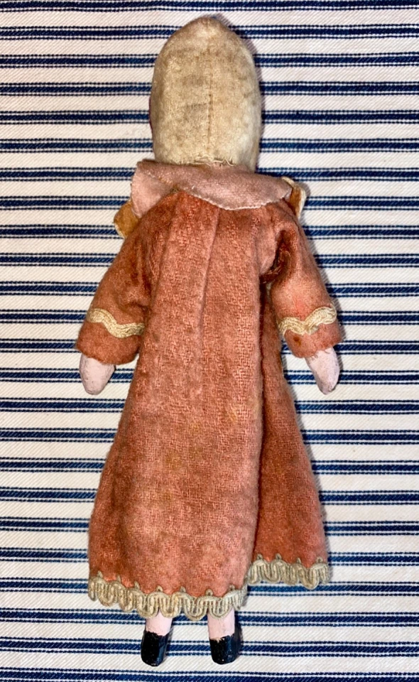 Muñeca cara celuloide c. 1920 muñeca chirriante, juguete antiguo de novedad Foto 4 de 4