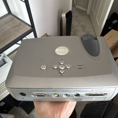 Dell 2300MP DLP Desktop Projector 2300 Lumens Portable w/ Remote & Case
