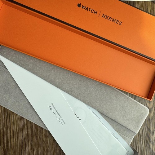 Hermes Navy Leather Apple Watch Band Fits 38mm 40mm 41mm 42mm Adjustable Strap - 第 7/9 張圖片