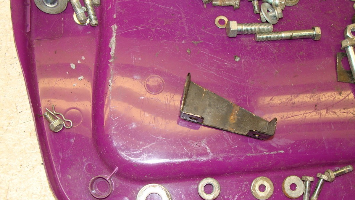 KAWASAKI LTD 1987 KZ305B MISCELLANEOUS BOLTS K299 | eBay
