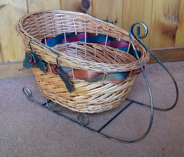Decorative Santa Christmas Holiday Wicker Sleigh Basket w/ Metal