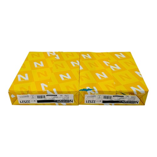 Papel de copia 2 resmas Neenah Astrobrights texto 8,5 x 11 azul lunar 24 lb 500/resoma - Imagen 8 de 8